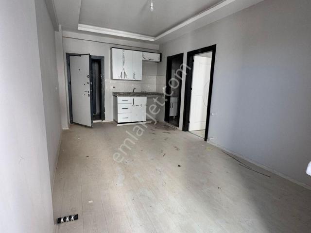 Satılık 1+1 Boynu Yoğun Mh