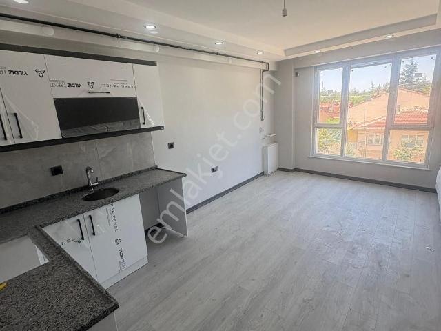 Satılık 1+1 Daire – Kaçırılmayacak Fırsat! • 2. Kat • 50 M2 • Asansör + Garaj  d175