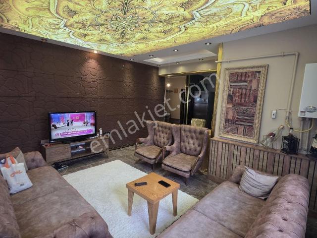 Satılık 1+1 Eşyalı Yarı Bodrum Daire