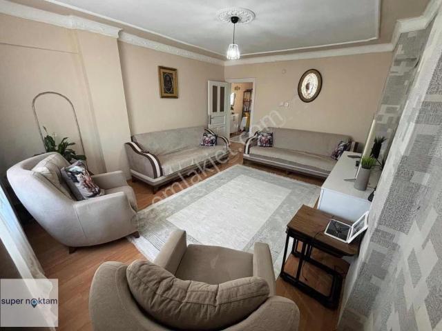 Satılık 2+1 Masrafsız 5.kat Metro Yanı 100m2 Geniş Daire