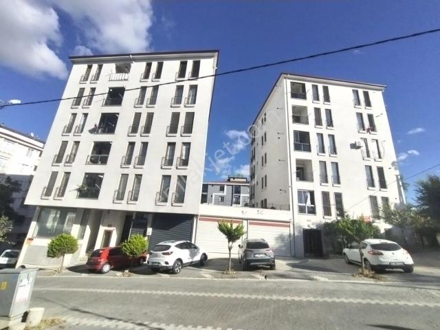 Satılık 2+1 Arnavutköy Hadımköy Merkezde