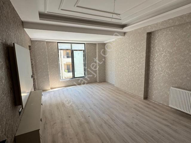 Satılık 2+1 Batıkent / Fuar Arkası