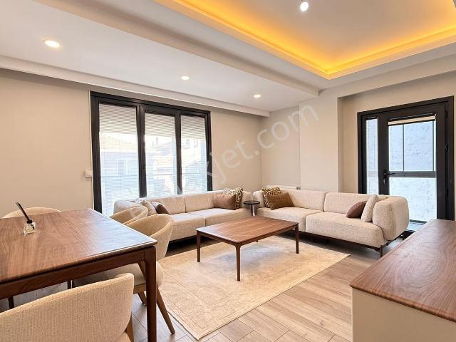 Satılık 2+1 Daire Metro Yakını Cadde Üzeri Merkezi Konum