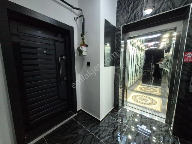 Satılık 2+1 Daire Suluova Borsa Mahallesi Üniversite Karşısı
