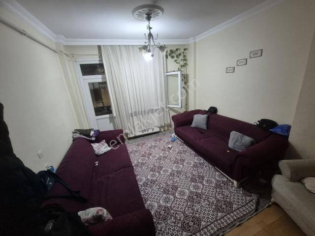 Satılık 2+1 Eski Bina 2.kat 85m2