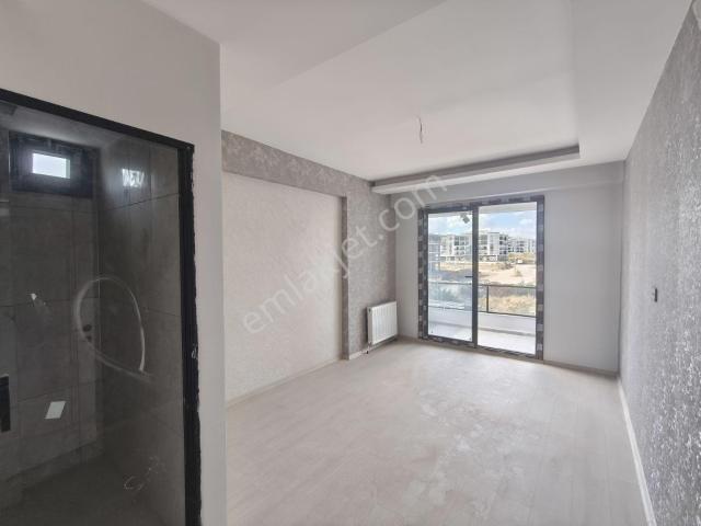 Satılık 2+1 Lüks Sıfır Daire Kantar İtfaiye Civarı