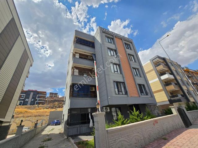 Satılık 2+1 Lüx Arakat