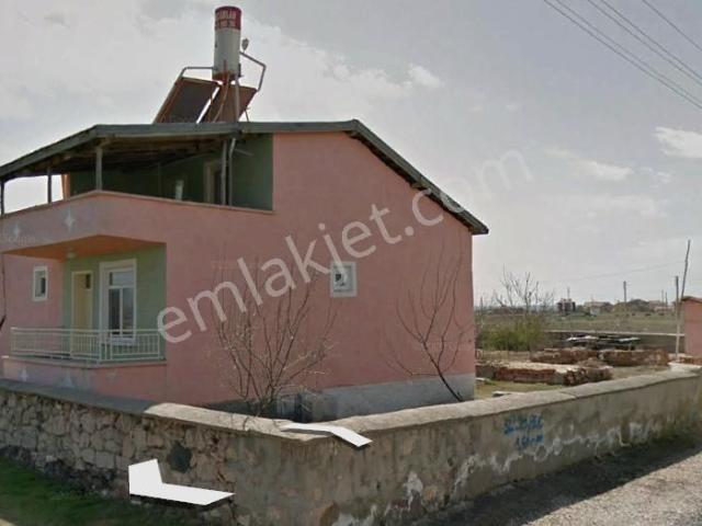 Satılık 2 Katlı Köşe Müstakil Ev Ve Arsa