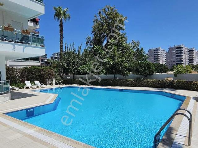 Satılık 3+1 Ayrı Mutfak Havuzlu Site Uncalı Mahallesi