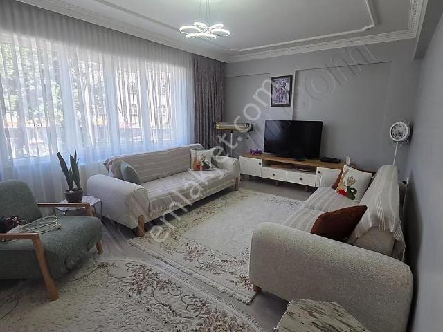 Satılık 3+1 Arakat Daire yeni Mh. Merkez Camii Karşısı
