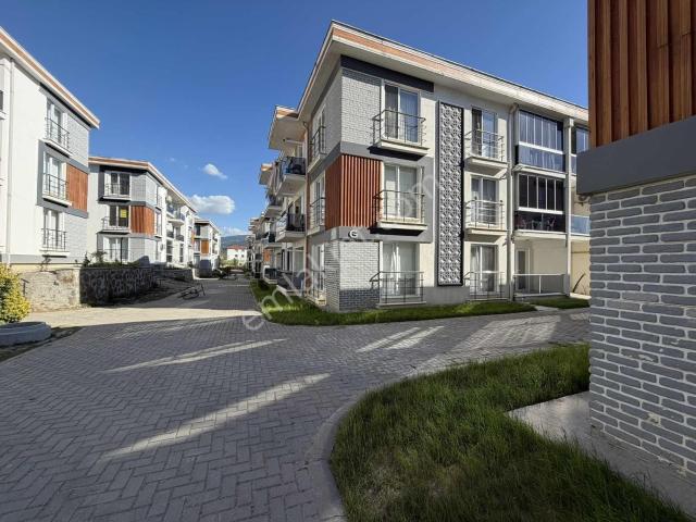Satılık 3+1 Daire Payitaht Sitesi Geyve Alifuat Paşa
