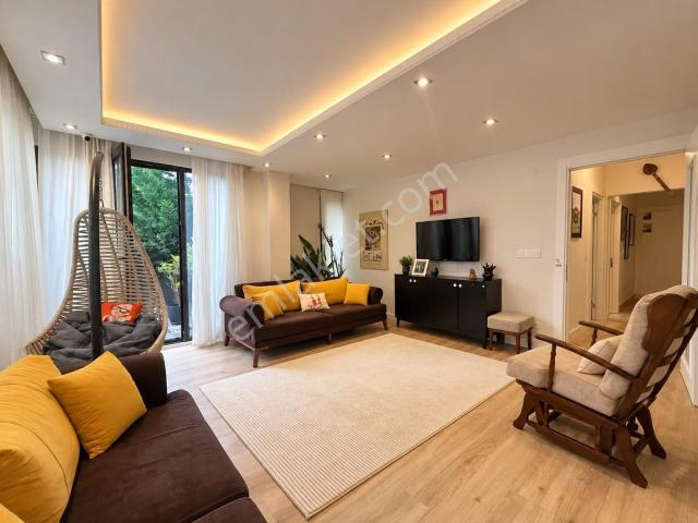 Satılık 3+1 Daire Pendik Dnz Kurtköy Sitesi 65 M² Bahçeli
