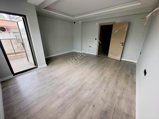 Satılık 3+1 Sıfır Çift Girişli Düblsk Ebeveyn Banyolu