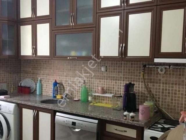 Satılık 3 Katlı Ev