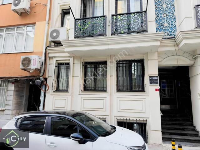 Satılık 5 Yıllık Binada 2+1 90 M2 Çift Cephe Yüksek Giriş