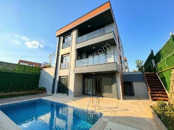 Satılık 7+1 Tripleks Villa Tuzla Tepeören Müstakil Havuzlu