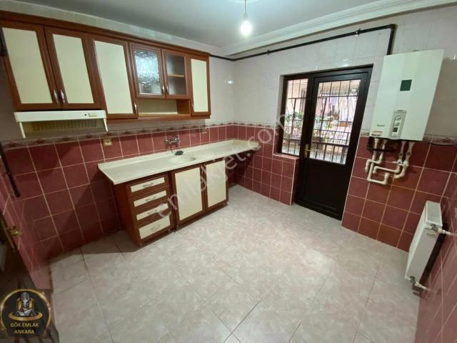 Satılık*osmangazi Mah*merkez*cadde Kenarı*4+1*kiracılı*daire