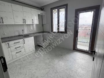 Satılık*sultanbeyli Merkezde 3+1 Arakat Daire*kapalı Otopark