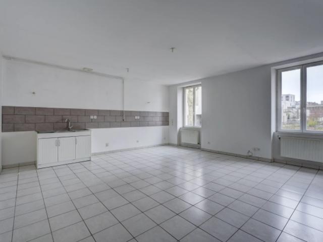 Sathonay Camp, appartement T3 de 78 m2