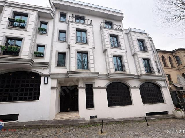 SATILIK BUTIK OTEL KADIRGA SAHİLE YAKIN SIFIR 1074M2 140.000.000TL