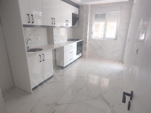 SATILIK ERENKÖY ESENTEPE MAHALLESİ'NDE 2+1 HER ŞEY AYRI 2 KAT 0 ASANSÖRLÜ GENİŞ DAİRE TAPU HARCI YOK