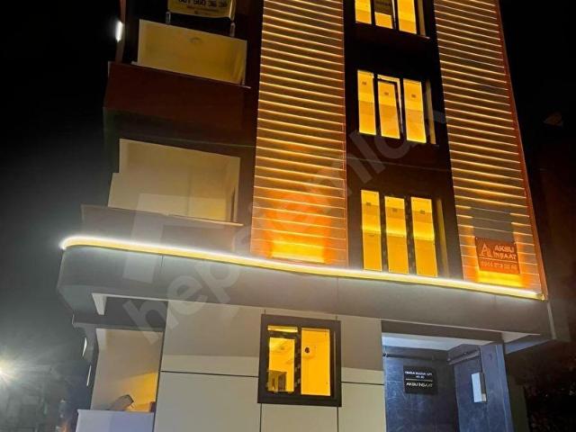 SATILIK SIFIR 2+1 KÖŞEBAŞI ÜÇ SOKAĞA CEPHELİ EMSALSİZ