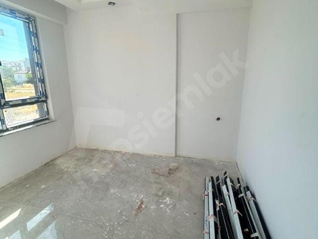 SATILIK 2+0 DAİRE SEHİR HASTANESİ VE ETİ MADEN ORTA OKULU YAKINI
