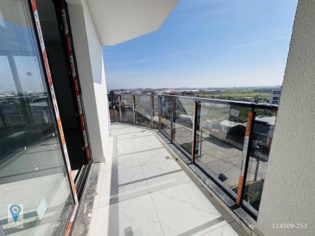 SATILIK 2+1 SIFIR DAİRE CADDE ÜZERİNDE AYRI MUTFAK