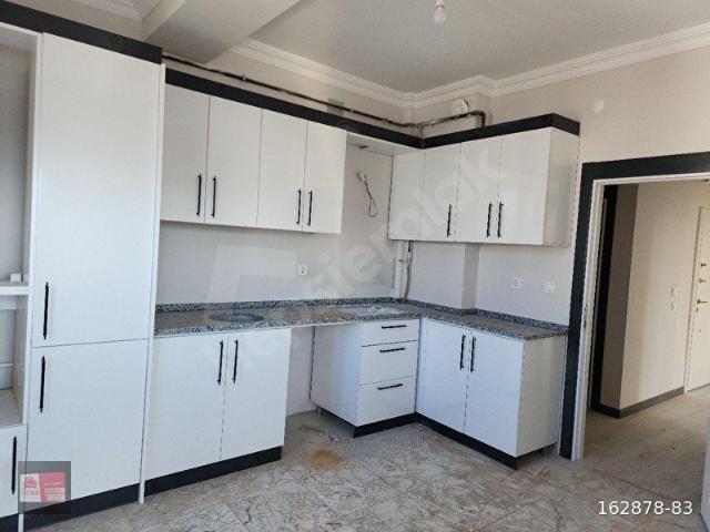 SATILIK 2+ KOMBİLİ DAİRE Niğde merkez nar mahallesinde konumu süper 112 acil yanında otobüs durağına