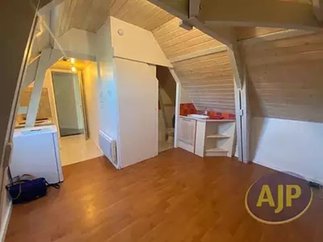 Sautron 44880 Location appartement 1 pièce t1 au dernier étage