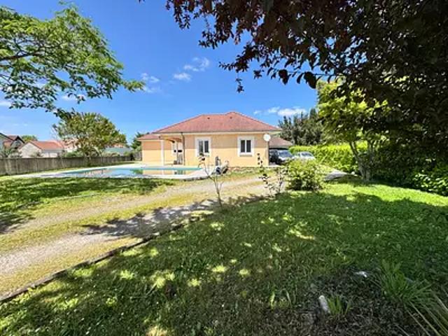 Sauvagnon 64230 Achat / Vente maison 5 pièces t5 au dernier étage piscine