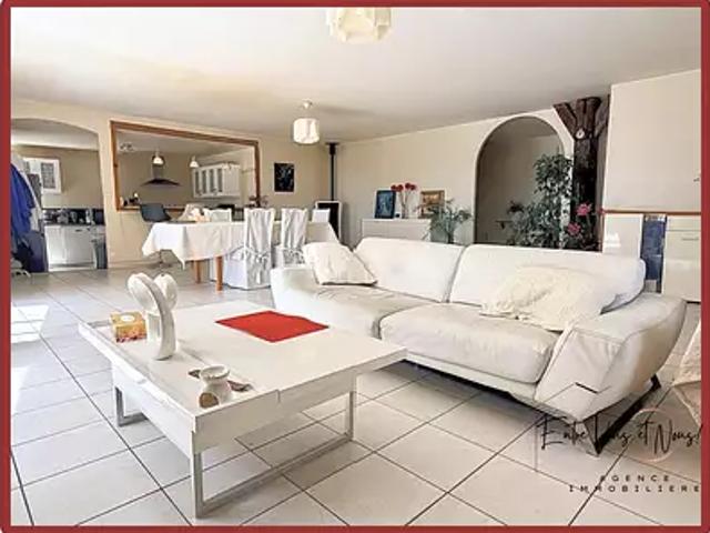 Sauveterre de Guyenne 33540 Achat / Vente maison 6 pièces t6 piscine terrasse
