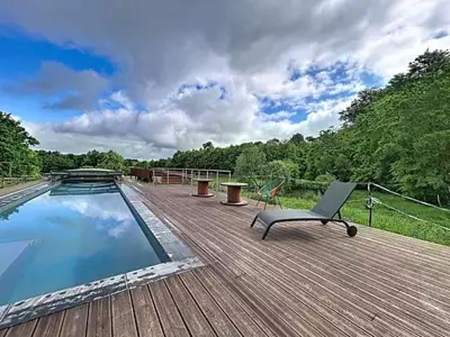 Sauveterre de Guyenne 33540 Achat / Vente maison 7 pièces t7 piscine terrasse