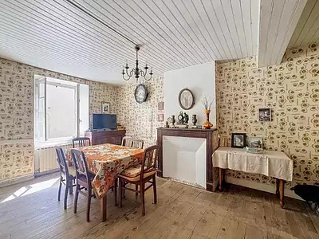 Sauveterre de Rouergue 12800 Achat / Vente maison 5 pièces t5 cave