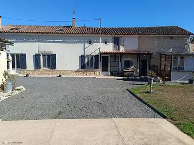 Sauzé Vaussais 79190 Achat / Vente maison 7 pièces t7 parking