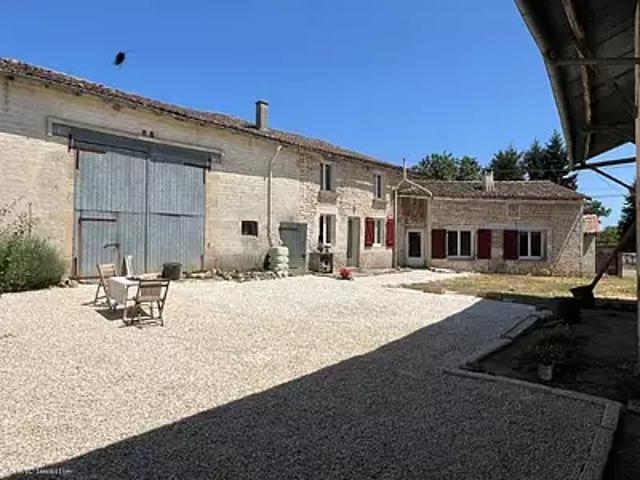 Sauzé Vaussais 79190 Achat / Vente maison 5 pièces t5 parking