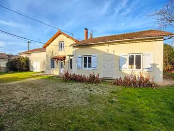 Sauzé Vaussais 79190 Achat / Vente maison 8 pièces t8 jardin