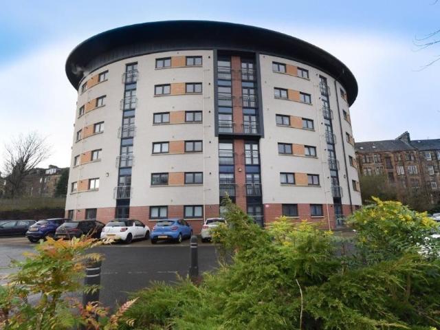 Saucel Crescent, Paisley PA1, 2 bed flat to rent, £950 pcm | PrimeLocation