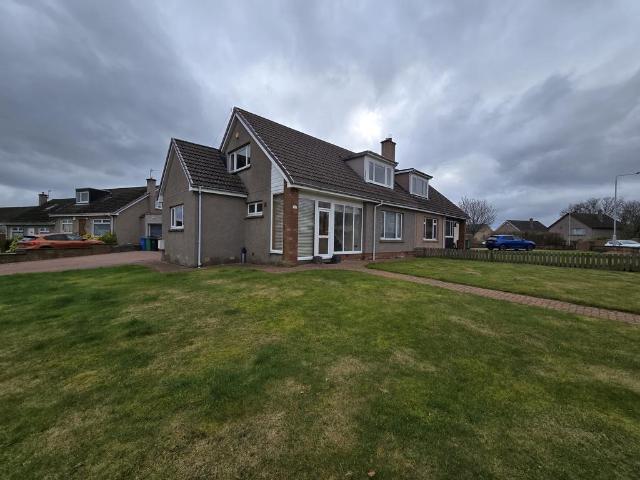 Sauchenbush Road, Kirkcaldy KY2 3 bed semi detached villa to rent £1,525 pcm £352 pw