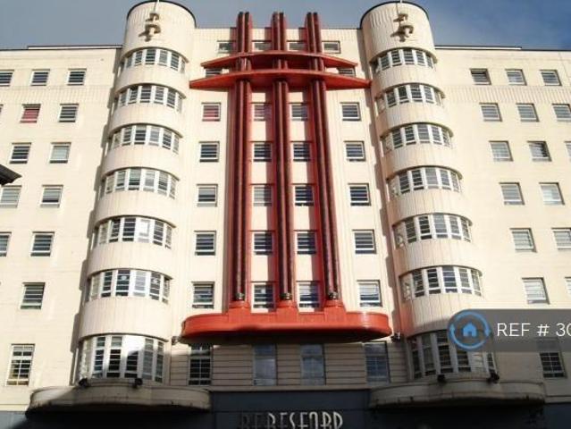 Sauchiehall St, Glasgow, G2 1 bed flat to rent £1,100 pcm £254 pw