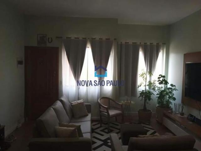 Saúde Casa em Condomínio Fechado, 2 suítes e 2 vagas