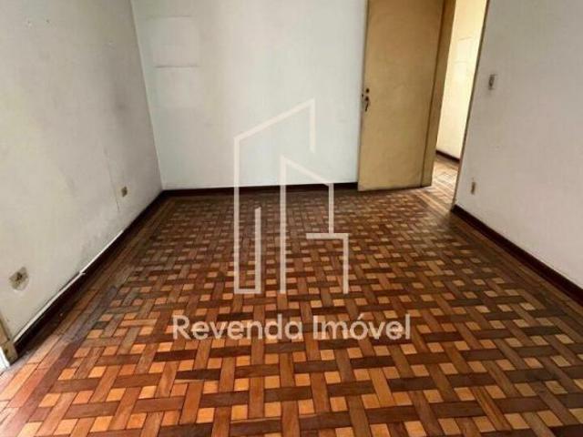 Saúde, Casa Térrea Residencial de 300m² com 3 dormitórios, 6 vagas