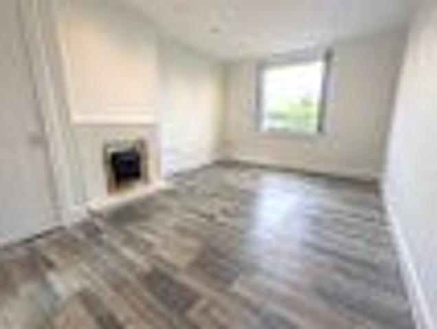 Saughtonhall Avenue West, Balgreen, EH12 5TJ