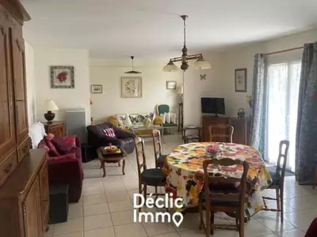 Saujon 17600 Achat / Vente appartement 3 pièces t3 au dernier étage terrasse