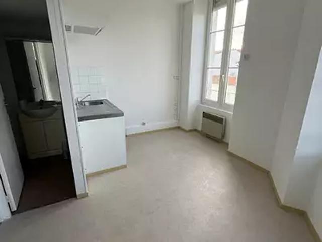 Saujon 17600 Achat / Vente appartement 1 pièce t1 au dernier étage