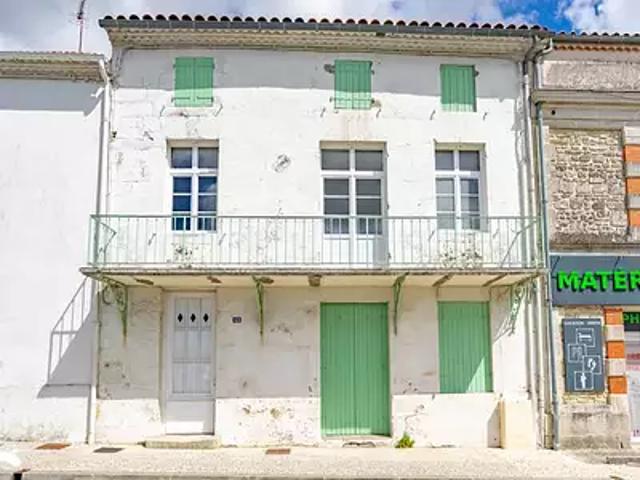 Saujon 17600 Achat / Vente maison 4 pièces t4 parking