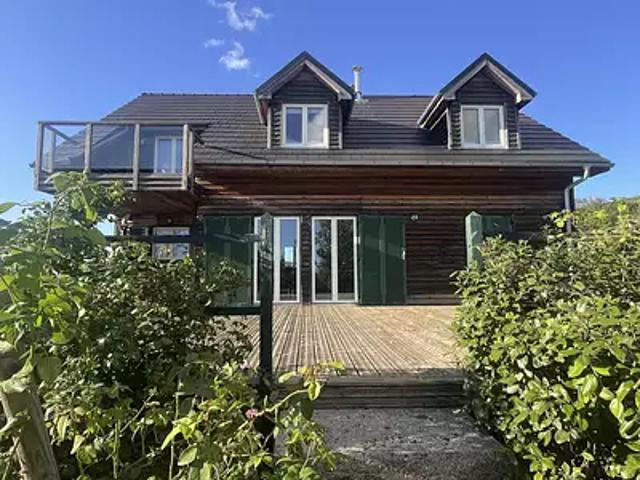 Semur en Auxois 21140 Achat / Vente maison 7 pièces t7 piscine jardin