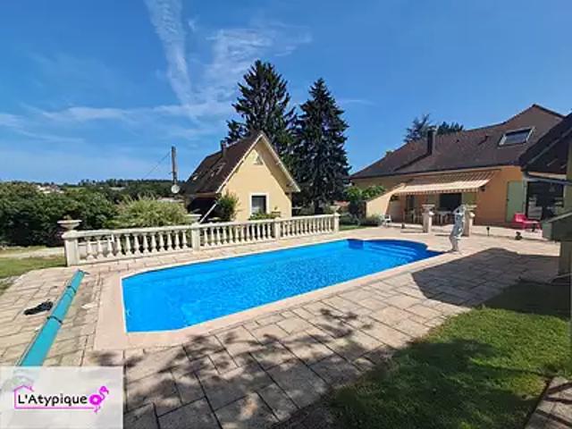 Saulnot 70400 Achat / Vente maison 7 pièces t7 au dernier étage piscine