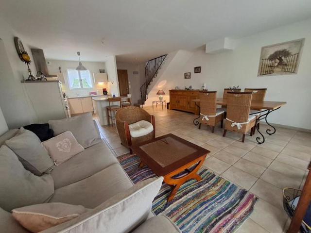 SAULT 84390 VILLA 200 m², 5 CHAMBRES AVEC GÎTE ET PISCINE INTÉRIEURE, GARAGE, TERRAIN 1700 M²