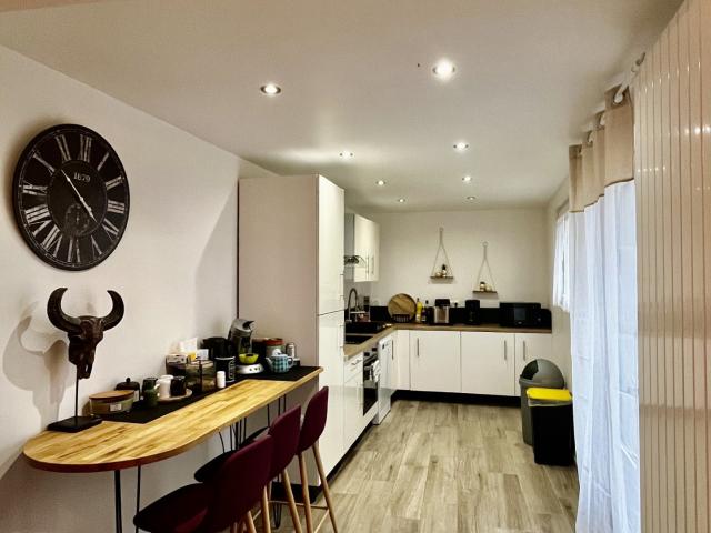 SAULXURES LES NANCY: SUPERBE APPARTEMENT T4 AVEC GRANDE TERRASSE